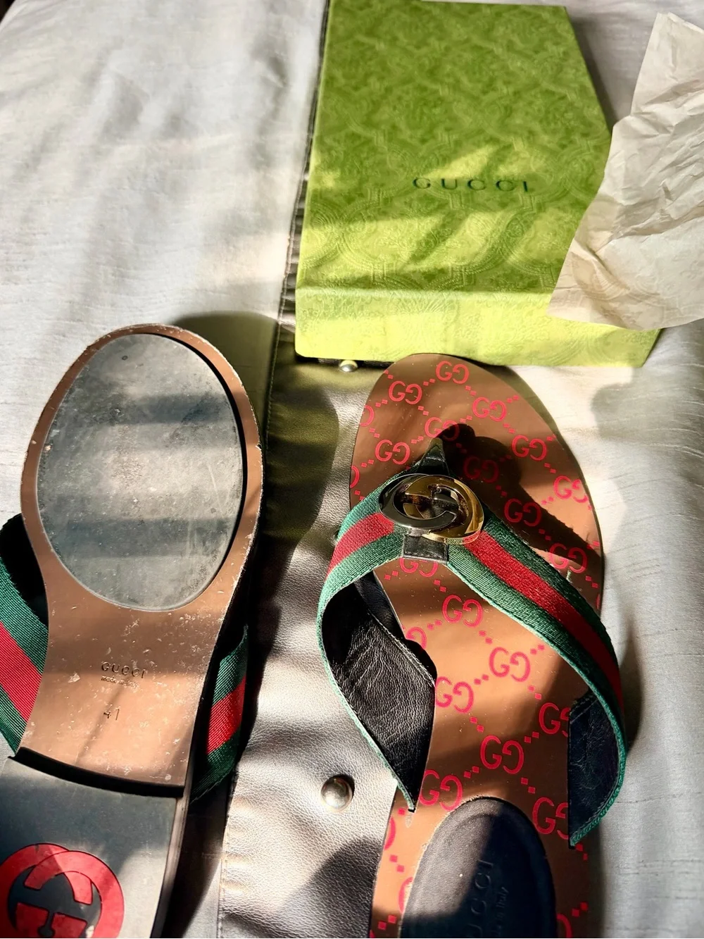 Like new Gucci Web thong sandal sz 41 - Picture 2 of 5